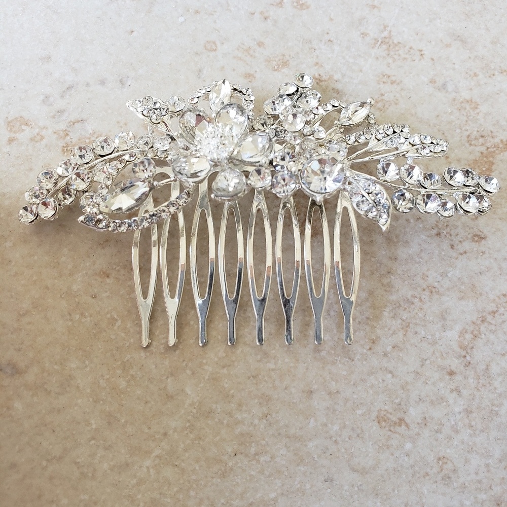 Bridal rhinestone clip